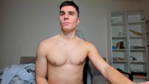 Snapshot of sam_huston18 chatting on January 30, 2025, 12:18 am BACK IN 2 WEEKS online show from January 30, 2025, 12:18 am