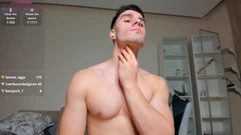 Snapshot of sam_huston18 chatting on February 28, 2025, 2:53 am BACK IN 2 WEEKS online show from February 28, 2025, 2:53 am