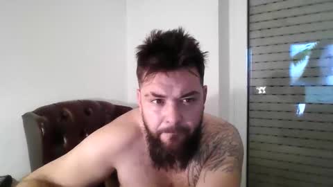 sam_papithebarber online show from December 4, 2025, 4:55 am