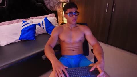 Snapshot of sam_rouge chatting on July 12, 2026, 12:56 am sam_rouge online show from July 12, 2026, 12:56 am