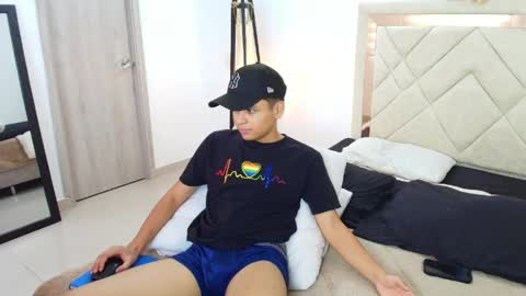 sam_tnt9 online show from April 29, 2026, 6:58 pm