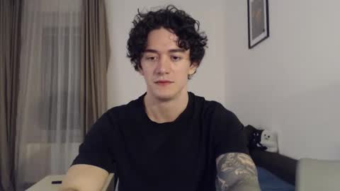 Sam online show from October 5, 2025, 10:51 pm