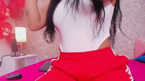 Snapshot of samanta_360 chatting on February 12, 2025, 12:01 pm Samanta online show from February 12, 2025, 12:01 pm