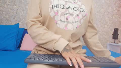 Snapshot of samanta_360 chatting on February 15, 2025, 11:50 am Samanta online show from February 15, 2025, 11:50 am