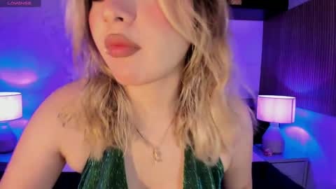 Samanta online show from February 10, 2025, 9:36 pm