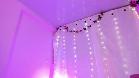 Samanta online show from January 15, 2025, 7:01 pm