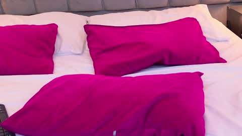 Samantaa G online show from April 1, 2026, 1:41 pm