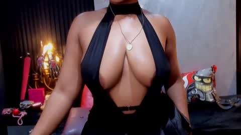 Snapshot of samantablake chatting on April 22, 2026, 8:21 pm Samanta online show from April 22, 2026, 8:21 pm