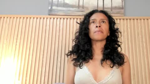 samantha_duart3 online show from May 2, 2026, 12:10 pm