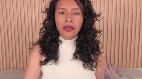 samantha_duart3 online show from June 5, 2026, 11:49 am