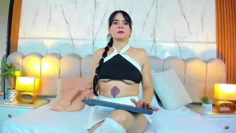 samantha_fiire online show from July 6, 2026, 12:13 pm