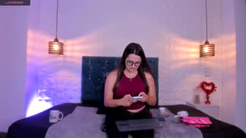 samantha_foxyy online show from February 6, 2026, 12:08 pm