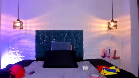 samantha_foxyy online show from March 17, 2026, 10:40 am