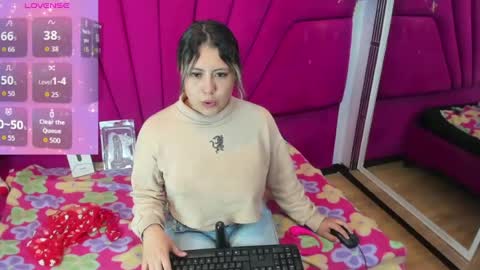 Ashley Giseth Arenas Molina online show from June 24, 2026, 1:32 pm