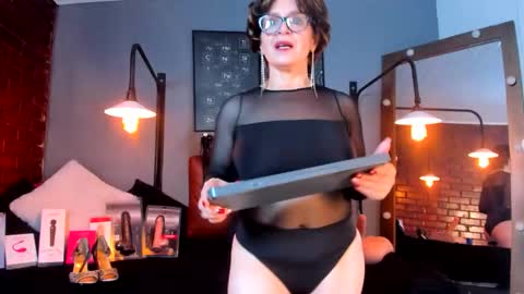 Snapshot of samantha_mature56 chatting on March 7, 2026, 2:41 am Sam online show from March 7, 2026, 2:41 am