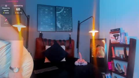 Sam online show from July 28, 2026, 2:18 am