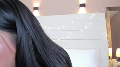  Samanthaa online show from November 17, 2025, 12:55 pm