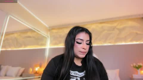  Samanthaa online show from June 3, 2026, 11:24 am