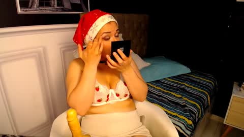 Snapshot of samanthaanderson chatting on December 15, 2024, 11:31 pm Samantha Anderson online show from December 15, 2024, 11:31 pm