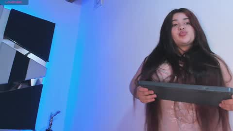 Samantha Ferrer online show from December 7, 2024, 10:06 pm