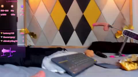 Samantha Ferrer online show from March 7, 2025, 3:51 am