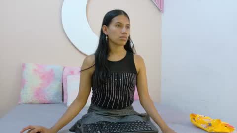 samanthalaurent online show from July 1, 2026, 7:21 am
