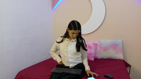 samanthalaurent online show from July 10, 2026, 7:16 pm