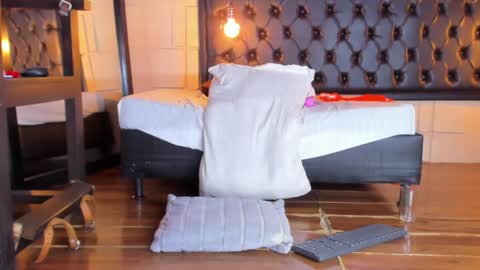 Snapshot of samanthamilan chatting on January 25, 2025, 8:53 pm Alejandra online show from January 25, 2025, 8:53 pm