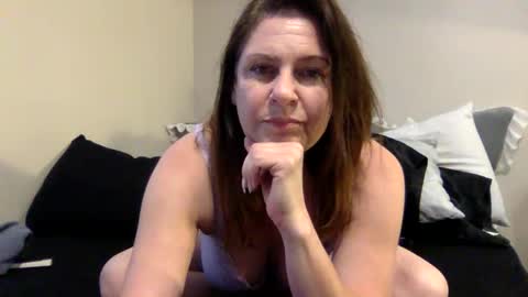 Samantha Vale online show from April 27, 2026, 1:31 pm