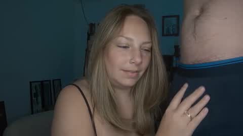 Snapshot of samanthaxdamian chatting on September 16, 2025, 9:27 pm samanthaxdamian online show from September 16, 2025, 9:27 pm