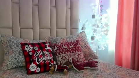 Samixmami online show from December 17, 2025, 6:36 pm