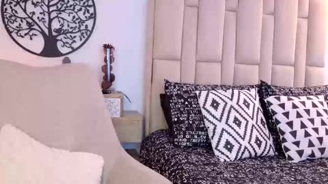 Snapshot of samanthaxmami chatting on May 9, 2026, 10:15 pm Samixmami online show from May 9, 2026, 10:15 pm
