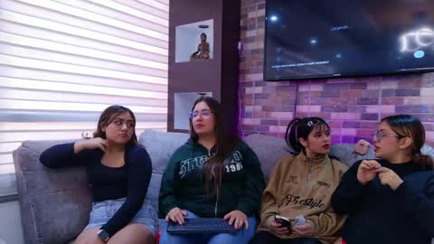 samara_as online show from May 26, 2026, 8:05 pm