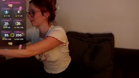 Snapshot of samarafromthewell chatting on December 27, 2024, 2:04 am Samara From The Well online show from December 27, 2024, 2:04 am