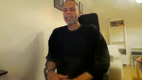 Sam online show from January 21, 2025, 7:17 pm