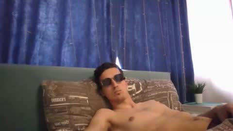 multitooman online show from October 19, 2025, 10:49 am