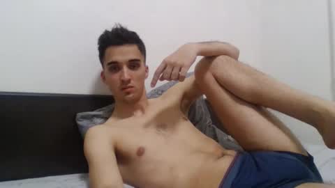 multitooman online show from November 19, 2025, 6:19 pm