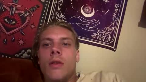 samdawg723718 online show from July 29, 2026, 4:32 am