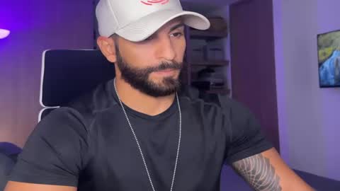 Snapshot of samdornan chatting on January 16, 2025, 4:18 pm Sam Dornan online show from January 16, 2025, 4:18 pm