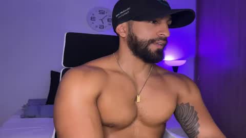 Snapshot of samdornan chatting on February 8, 2025, 12:06 am Sam Dornan online show from February 8, 2025, 12:06 am