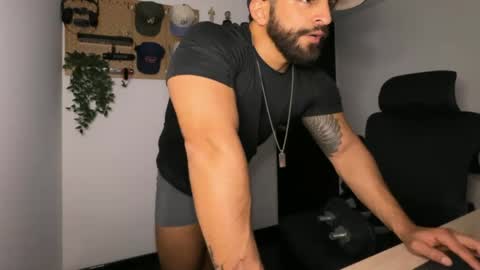 Snapshot of samdornan chatting on February 2, 2026, 12:31 am Sam Dornan online show from February 2, 2026, 12:31 am