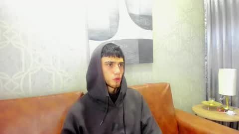 Snapshot of samevans_ chatting on December 23, 2024, 12:08 pm Sam online show from December 23, 2024, 12:08 pm