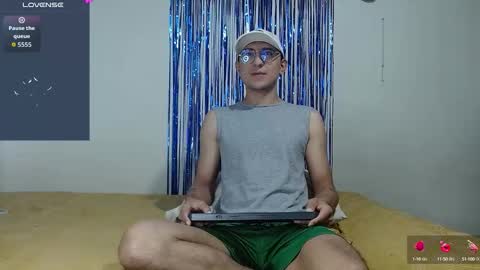 Snapshot of samfox_ chatting on September 16, 2025, 11:11 am SAM online show from September 16, 2025, 11:11 am