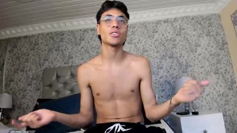 Samfrrost online show from April 20, 2026, 12:52 pm