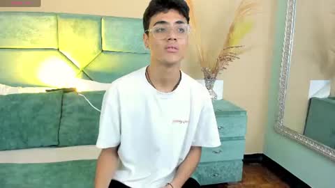 Samfrrost online show from July 26, 2026, 9:32 pm