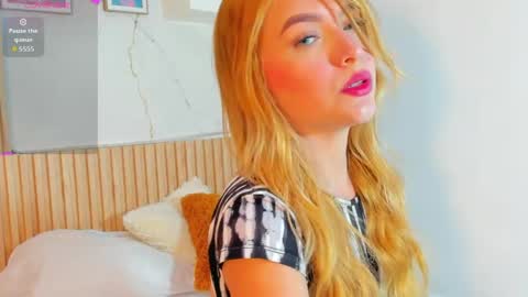 Samanta online show from April 11, 2026, 11:42 pm