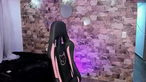 samiacooper25 online show from March 1, 2026, 9:00 am