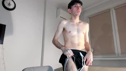 Snapshot of samiliken chatting on February 8, 2026, 4:10 pm Sam online show from February 8, 2026, 4:10 pm