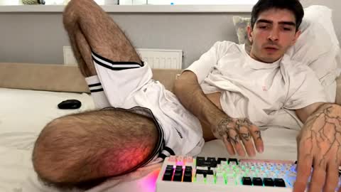 Snapshot of samiliken chatting on April 4, 2026, 1:19 pm Sam online show from April 4, 2026, 1:19 pm