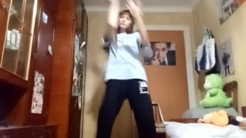 Mira online show from November 19, 2025, 4:18 pm